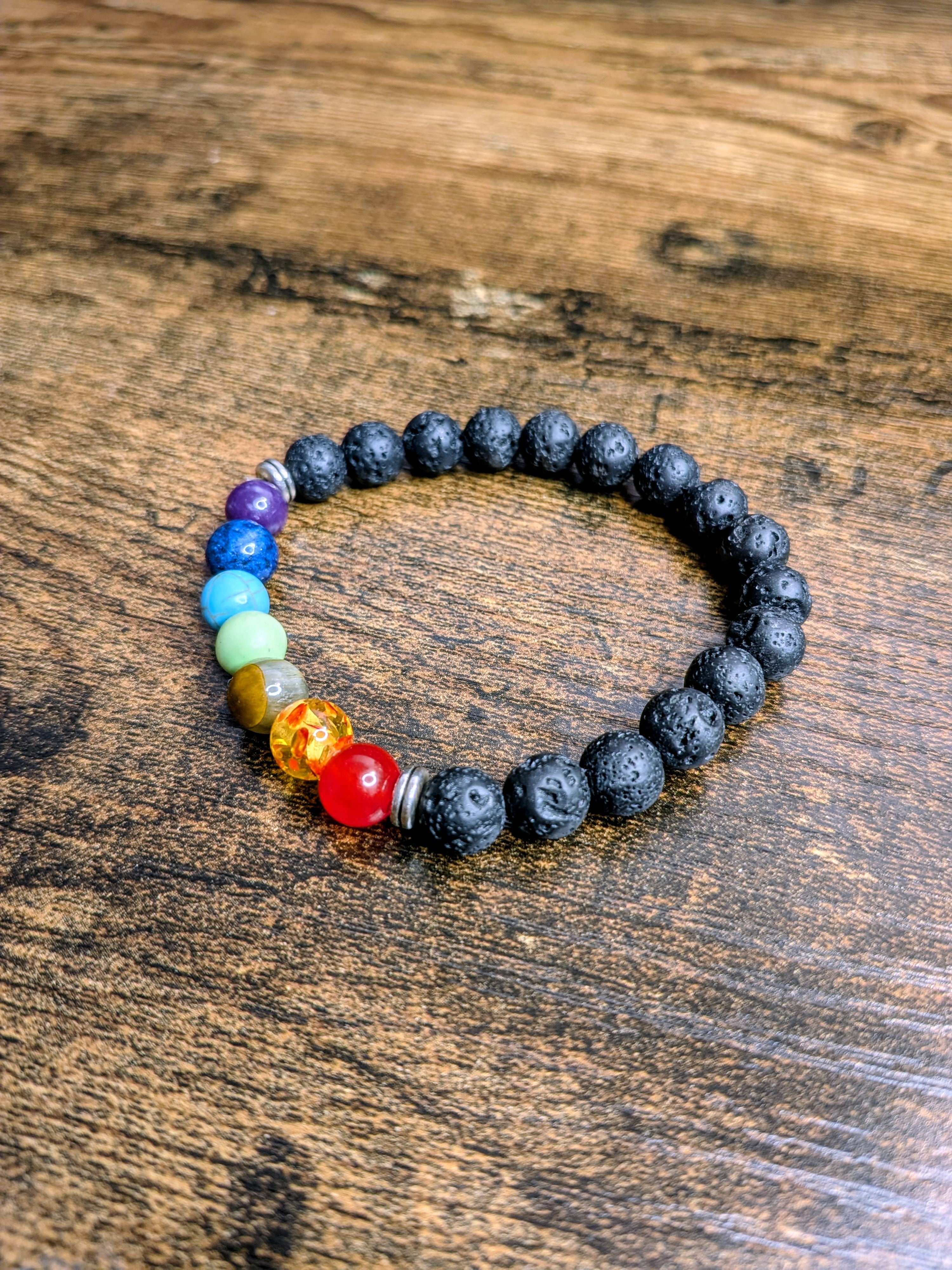 Pre-Owned 7 Chakra Lava Rock Essential Oil Diffuser Stretch Bracelet